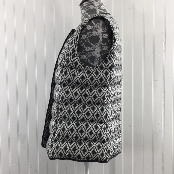 3/$20 Talbots Navy Diamond Print Zip Up‎ Down Vest Jacket Womens Medium Quilted - Picture 4 of 12